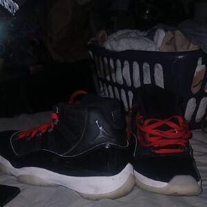 Air Jordan 11 Bred Pkayoff Athletic Shoe